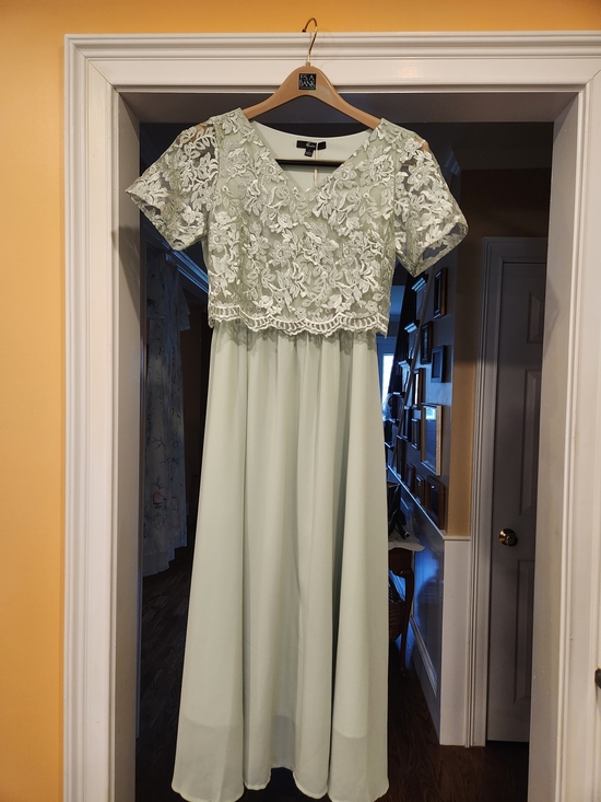 Dresses & Skirts - Elegant Mint Lace Bodice Maxi Dress